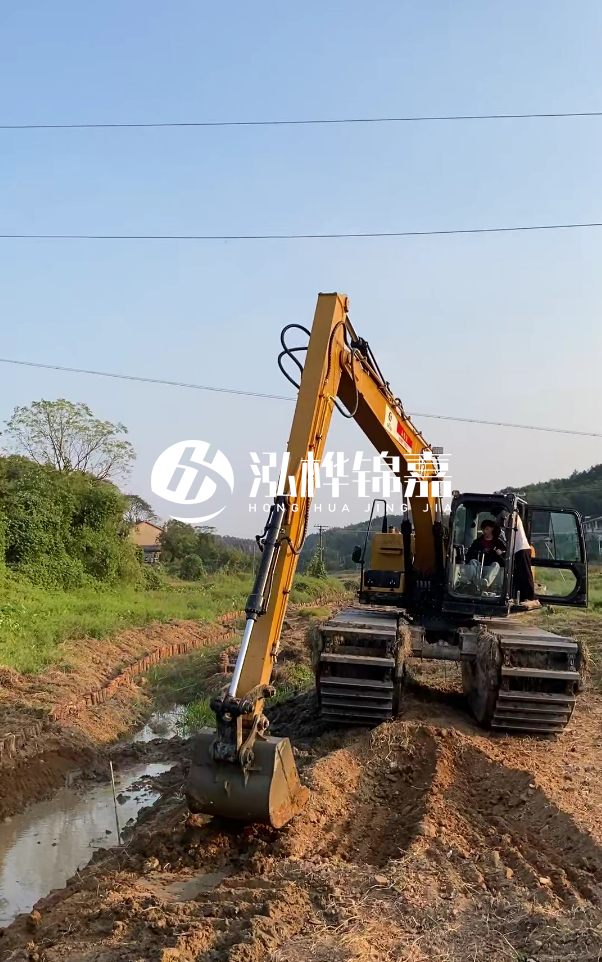 棗莊河道清淤專(zhuān)業(yè)施工-水挖機(jī)清淤能清理多深的淤泥？